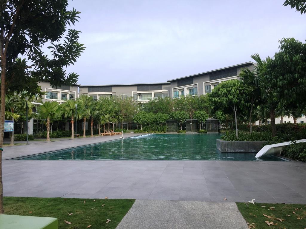 Borneo Coastal Residence @ Imago Mall Кота-Кинабалу Экстерьер фото